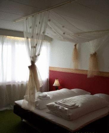 Hotel Hvide Kro Alestrup Room photo